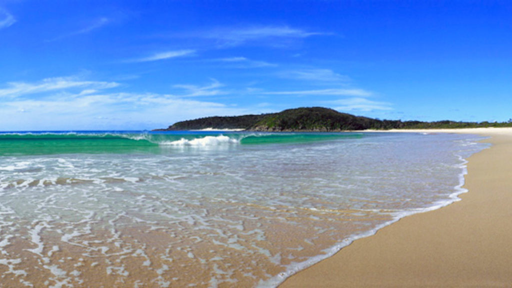 Elizabeth Bay, Myall Lakes, Australia Elizabeth Bay, Myall Lakes, Australia